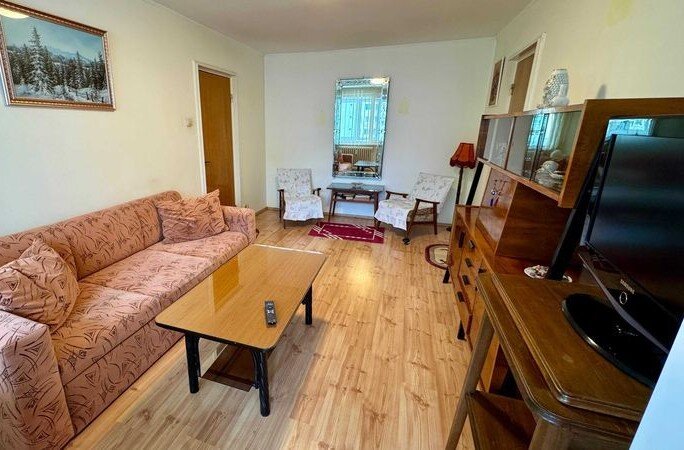 Obor, Colentina, str. Masina de Paine, langa metroul Obor,